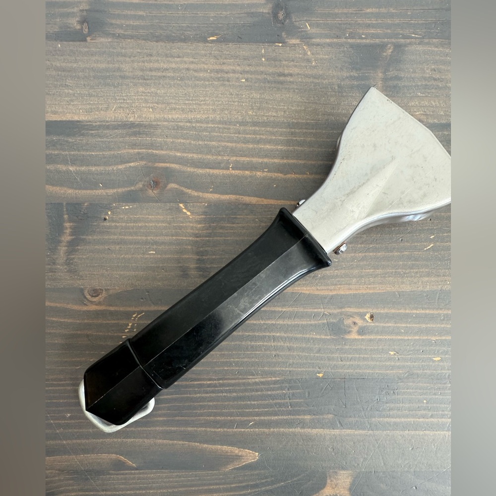 Vintage Corning Ware twist & lock handle